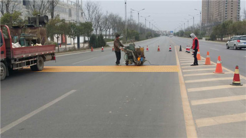 西安標線涂料_道路標線施工_西安標志牌施工|西安駿馳交通設(shè)施有限公司 西安標線涂料_道路標線施工_西安標志牌施工|西安駿馳交通設(shè)施有限公司